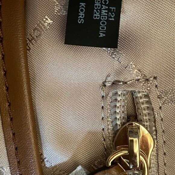 MICHAEL KORS MD KENLY SIGNATURE BACKPACK&WALLET - Picture 10 of 12